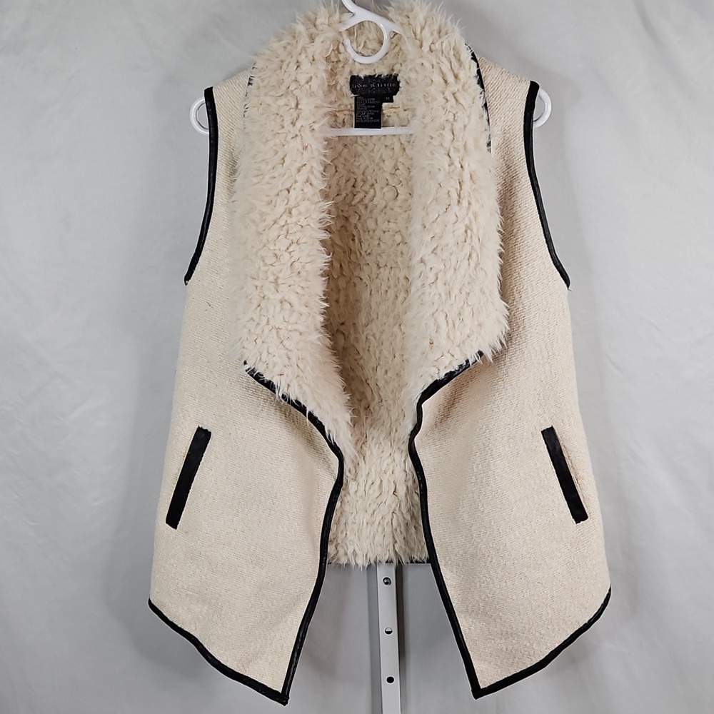 Live A Little Cream Faux Fur/Shearling Women's Vest Size Medium